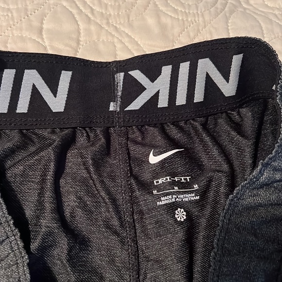 Nike Dri Fit shorts - Picture 2 of 2